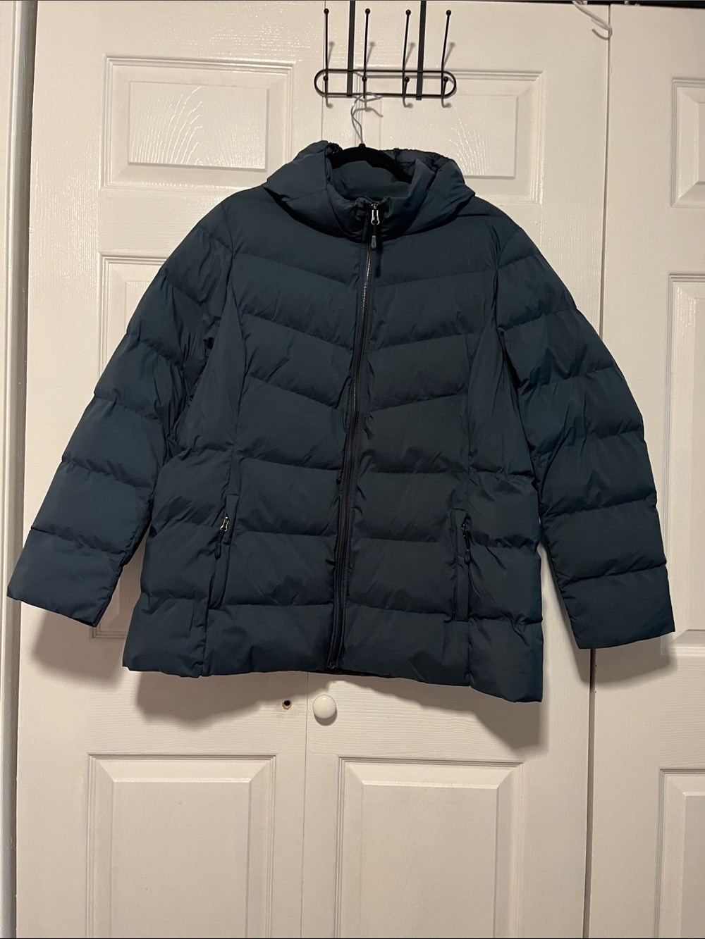Like New 32 Degrees Dark Teal Hooded Puffer Jacket